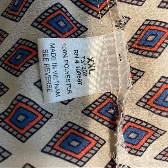 Alice Blue Stitch Fix Blouse Top Shirt Sz XXLV Neck Short Sleeves Diamonds print - Picture 13 of 13